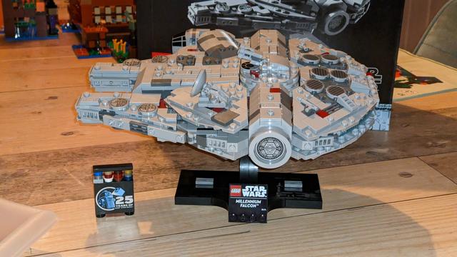 A Lego model of the millennium falcon.