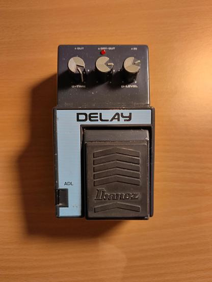 Photo of an Ibanez ADL analog delay.