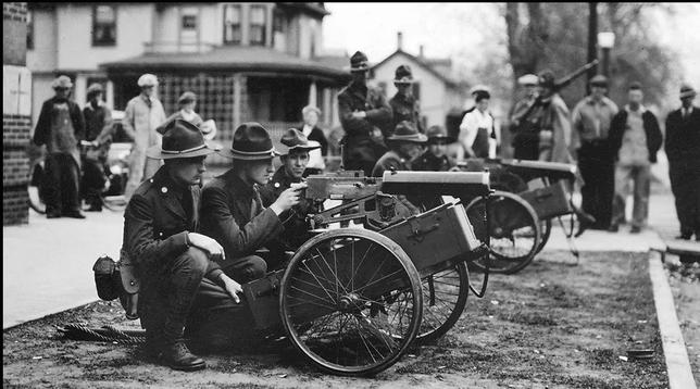 Iowa National Guardsmen, manning machine guns, during a protest by the Farmers Holiday Association.