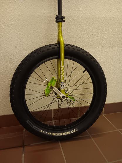 Unicycle with a 23x4 tyre.