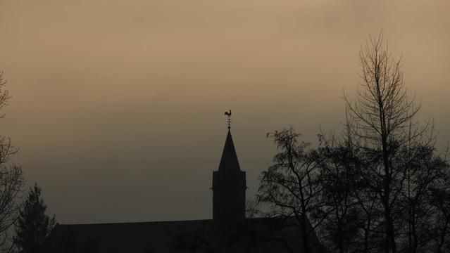 Kirchturm mit Wetterhahn
