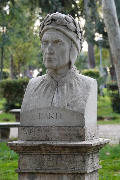 A bust of the head and torso of Dante Alighieri.