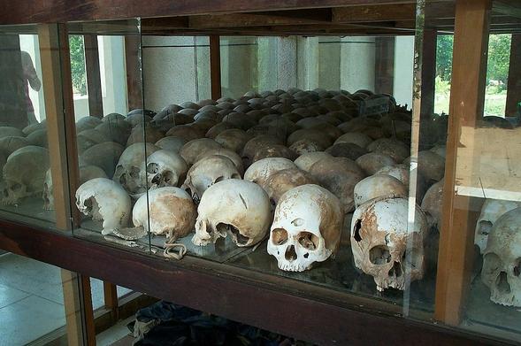 Skulls from the killing fields. Public Domain, https://commons.wikimedia.org/w/index.php?curid=53005