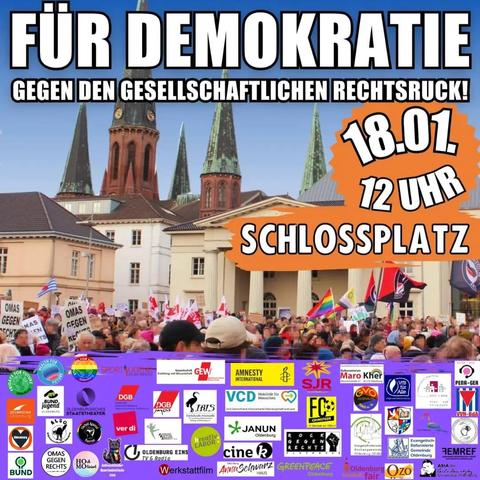 Das Plakat zeigt einen Ausschnitt mit vielen DemonstrantInnen auf dem Schlossplatz. Rechts oben der der Termin und unten eine Reihe von NGOs, Parteien sind nicht vertreten.