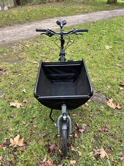 Le Muli vu de face avec sa caisse ouverte.