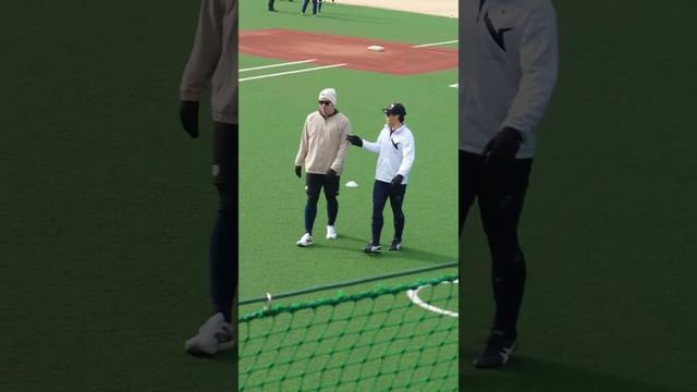 村上宗隆 選手、塩見泰隆 選手 2025.1.12 自主トレ ウォーミングアップ 戸田球場 #新人合同自主トレ
