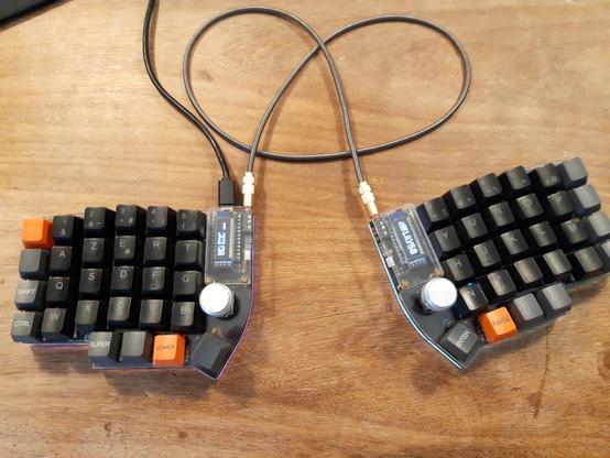 Photo d'un clavier split