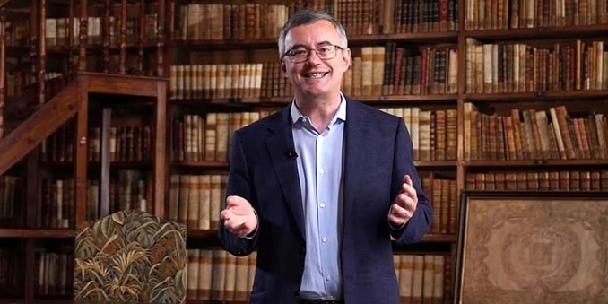 Foto del Professor Alessandro Barbero, docente di Storia Medievale