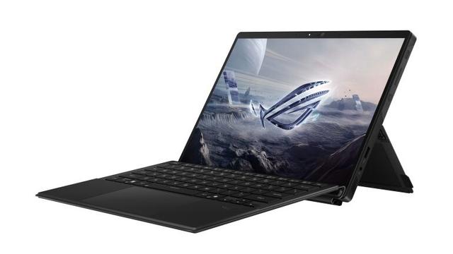 【CES2025】ASUSがRyzen AI Max搭載の2in1 PC「ROG Flow Z13」やGeForce RTX 5000シリーズ搭載のデスクトップPC「ROG G700」など最新ゲーミングPCを発表
