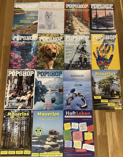 Ausgaben von den Gefangenenzeitungen popshop, mauerlos und haftenden