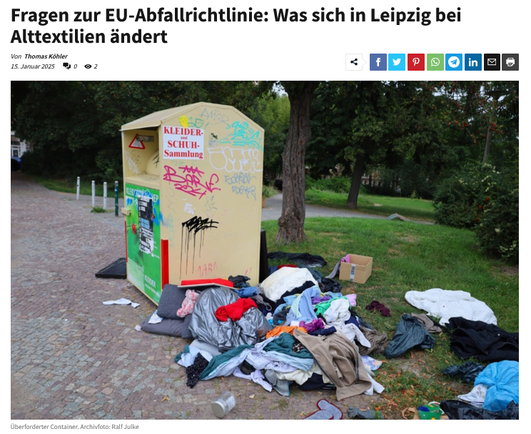 Bild: Altkleidercontainer mit illegalen Ablagerungen