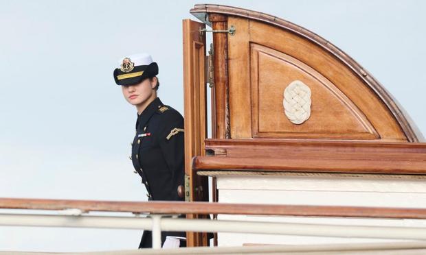 La princesa Leonor, en el buque escuela Juan Sebastián Elcano. (Carlos Álvarez/Getty Images)