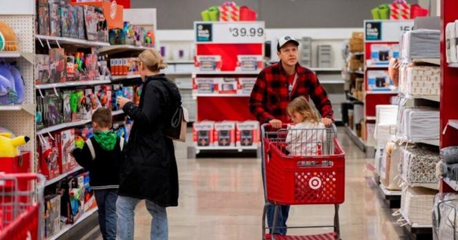 米ターゲット、11─1月売上高見通し引き上げ　利益率懸念で株価は下落 | ロイター