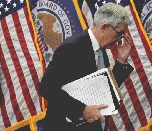 In foto Jerome Powell capo della Fed, Federal Reserve, Banca Centrale americana.