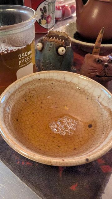 Rock Tea in a crackleware bowl