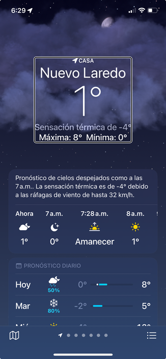 Una captura de pantalla de la aplicación Clima donde se puede apreciar sobre un cielo nocturno el indicador de 1 °C, así como también la indicación de sensación térmica de -4, y la máxima de 5° para el día de hoy