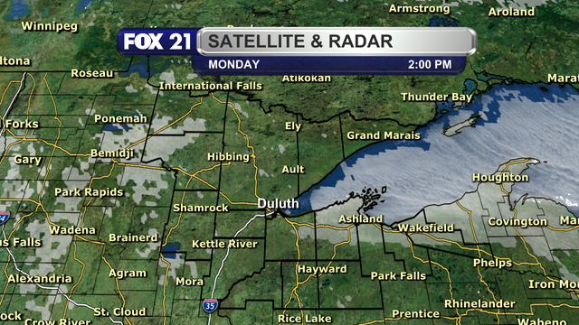 The satellite and radar over the Northland at 2 p.m. on Monday, January 20, 2025, shows clouds and lake effect snow showers along the South Shore region.  The rest of the area is seeing sunshine with a few clouds here and there.