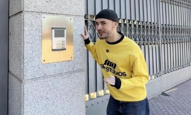 Nano, el protagonista del vídeo viral de TikTok que muestra un mercadillo en La Moraleja (TikTOk)