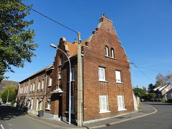 Presbytère polonais de l'église Saint-Louis de la cité Nouméa de la compagnie des mines de Drocourt à #Rouvroy (#PasDeCalais) Après la Première guerre mondiale, la Compagnie des Mines de Drocourt mena les trava...
Suite 👉 https://monumentum.fr/monument-historique/pa62000103/rouvroy-presbytere-polonais-de-leglise-saint-louis-de-la-cite-noumea-de-la-compagnie-des-mines-de-drocourt
#Patrimoine #MonumentHistorique
Photo CC-BY-SA 4.0 : Jérémy-Günther-Heinz Jähnick (1988–) Descriptionph