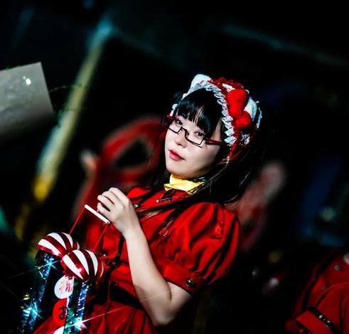 Menma in red Melon Betake outfit