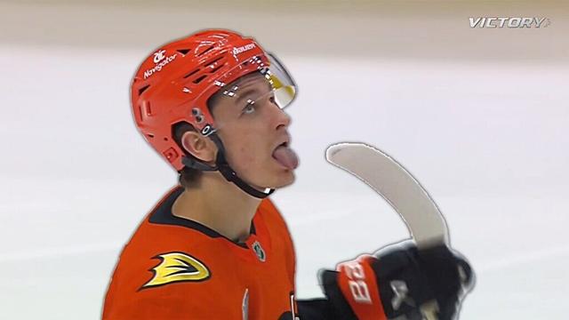 Trevor Zegras is back...AGAIN