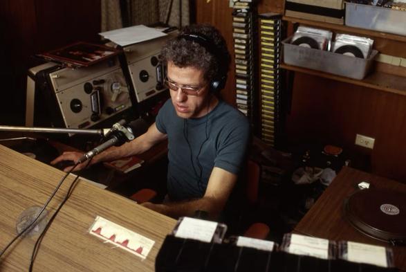Chris Winters at the JJ console in the 70s.

source https://www.abc.net.au/listen/programs/the-j-files/1975-1985-40-years-of-triple-j/10274876