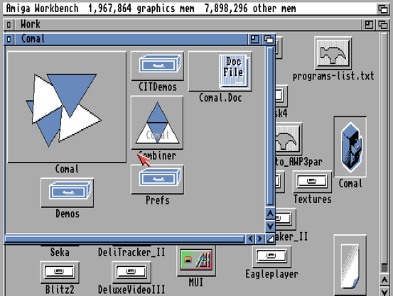 The folder of the Comal application with the main program icon, the folders and the docs file.