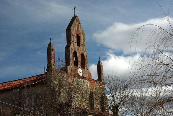 Eglise Sainte-Suzanne à #SainteSuzanne (#Ariège) Au Xe siècle, fondation d'un prieuré bénédictin dépendant de l'abbaye de Lézat, abritant les reliques de Sainte-Suzanne, martyre du IIIe siècle. Au XIIe siècle, ...
Suite 👉 https://monumentum.fr/monument-historique/pa00093915/sainte-suzanne-eglise-sainte-suzanne
#Patrimoine #MonumentHistorique
Photo CC-BY-SA 4.0 : PierreG 09