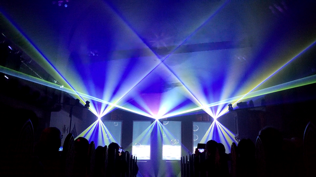 Schnappschuss der Lasershow zu Octupus's Garden