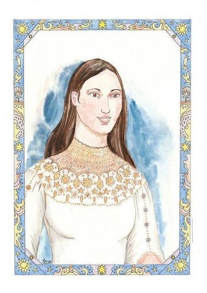 Illustration mit Aquarellfarbe und Aquarellstiften.
Aurelia ist weiß. Sie hat langes, glattes dunkelbraunes Haar und lächelt leicht. Sie trägt ein weißes Kleid, dessen Oberteil und Kragen mit golden Ornamenten bestickt ist. Um sie herum ist ein dekorativer Rahmen, in Blau- und Goldtönen.