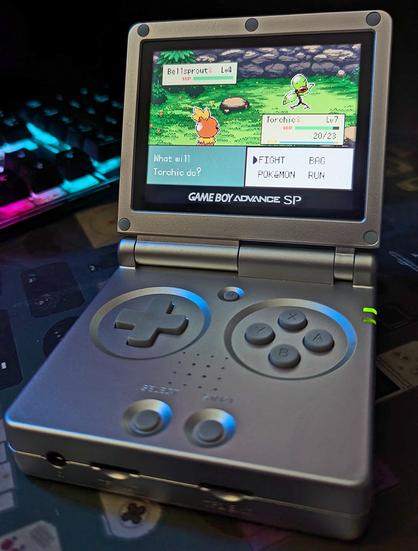 The player's Torchic is battling a Bellsprout, again with generation 2 looking graphics.