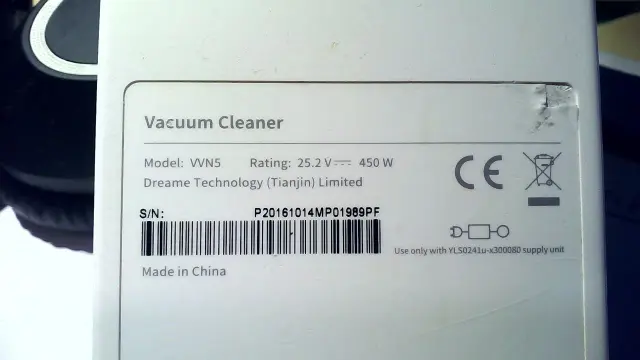 Typenschild des defekten Originalakku (nicht enthalten):

Vacuum Cleaner
Model: VVN5
Rating: 25.2V= 450W