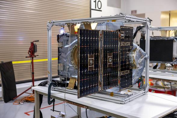 PUNCH_Satellites_Solar_Array_Deployment_Test_(KSC-20250122-PH-ANV01_0039).jpg