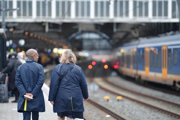 Eurostar medewerkers op het perron.