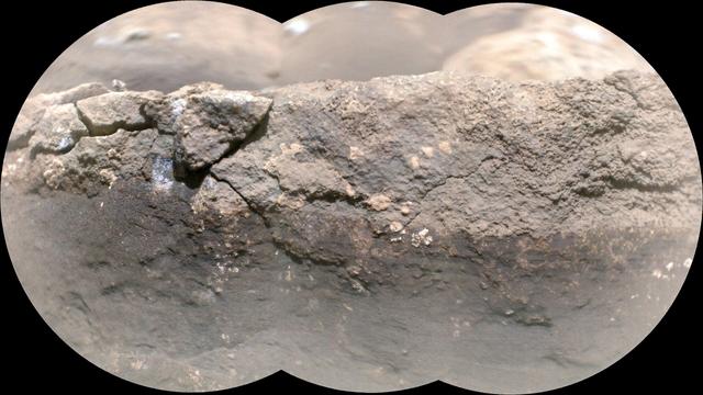 Mars2020_-_Sol_1402_-_SuperCam_(54295175411).jpg