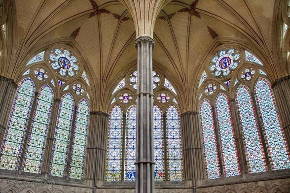 church windows in Magna Carta Libertatum