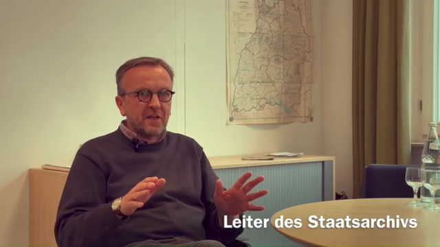 Archivleiter Dr. Christof Strauß