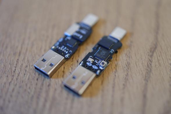 geöffneter MalDuino 2 (links) und geöffneter MalDuino 3 (rechts)