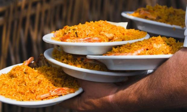 Raciones de paella (Universal Images Group via Getty)