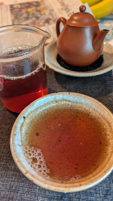 Rock Tea in a crackleware bowl