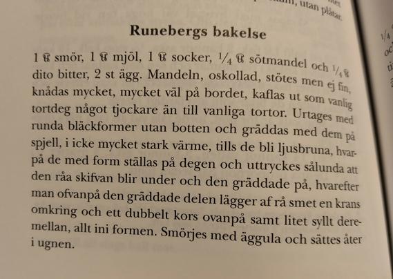 Kuvassa alkuperäisen Runebergin tortun resepti på svenska.