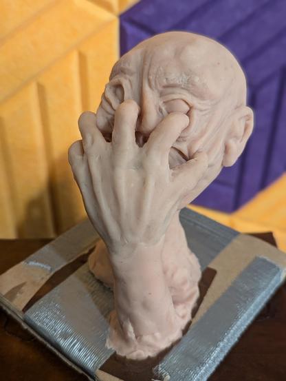 Die selbe Skulptur aus einem anderen Blickwinkel