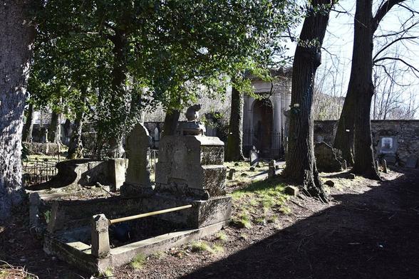 Vecchio Cimitero di Viggiù