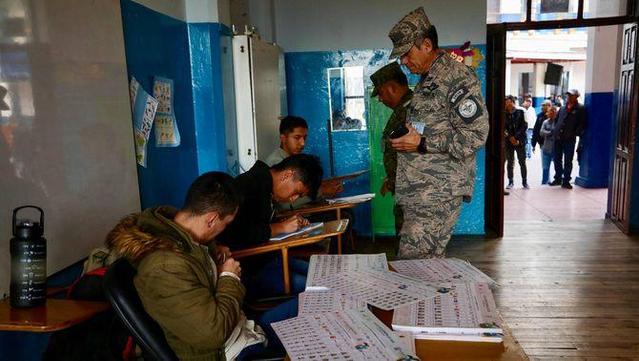 Obren els col·legis electorals a l'Equador (EFE/ Gianna Benalcazar)