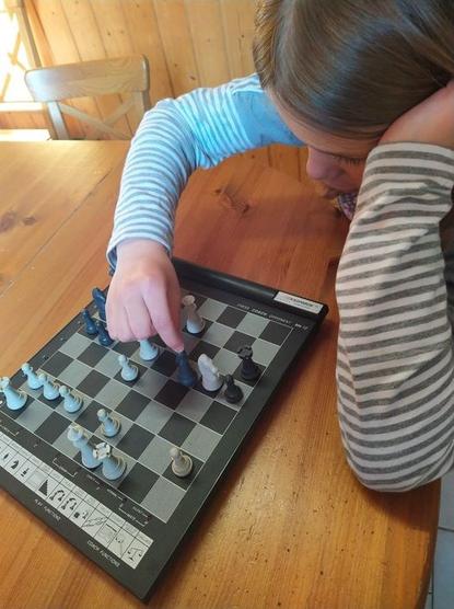 Initiation aux échecs sur un ordinateur Saitek