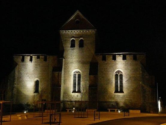 Eglise Notre-Dame de la Nativité à #MareuilenPérigord (#Dordogne)
Suite 👉 https://monumentum.fr/monument-historique/pa00082683/mareuil-en-perigord-eglise-notre-dame-de-la-nativite
#Patrimoine #MonumentHistorique
Photo CC-BY-SA 4.0 : Père Igor