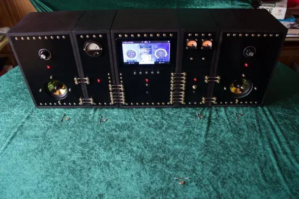 WLAN Radio, als modulares system mit Touchscreen