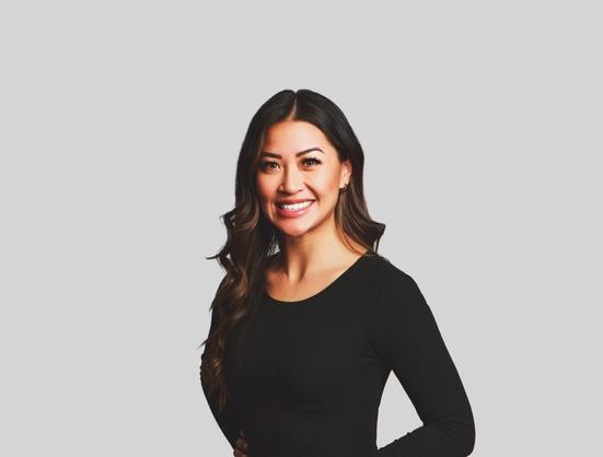Lucy Ho Headshot