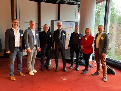 A group picture of some members and presenters of the NFDI-MatWerk conortium.