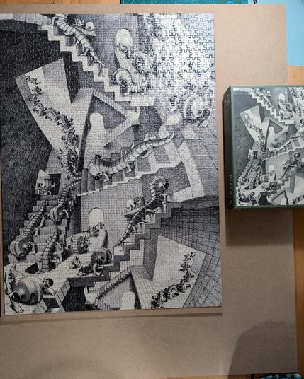 Finished black/white/grey puzzle